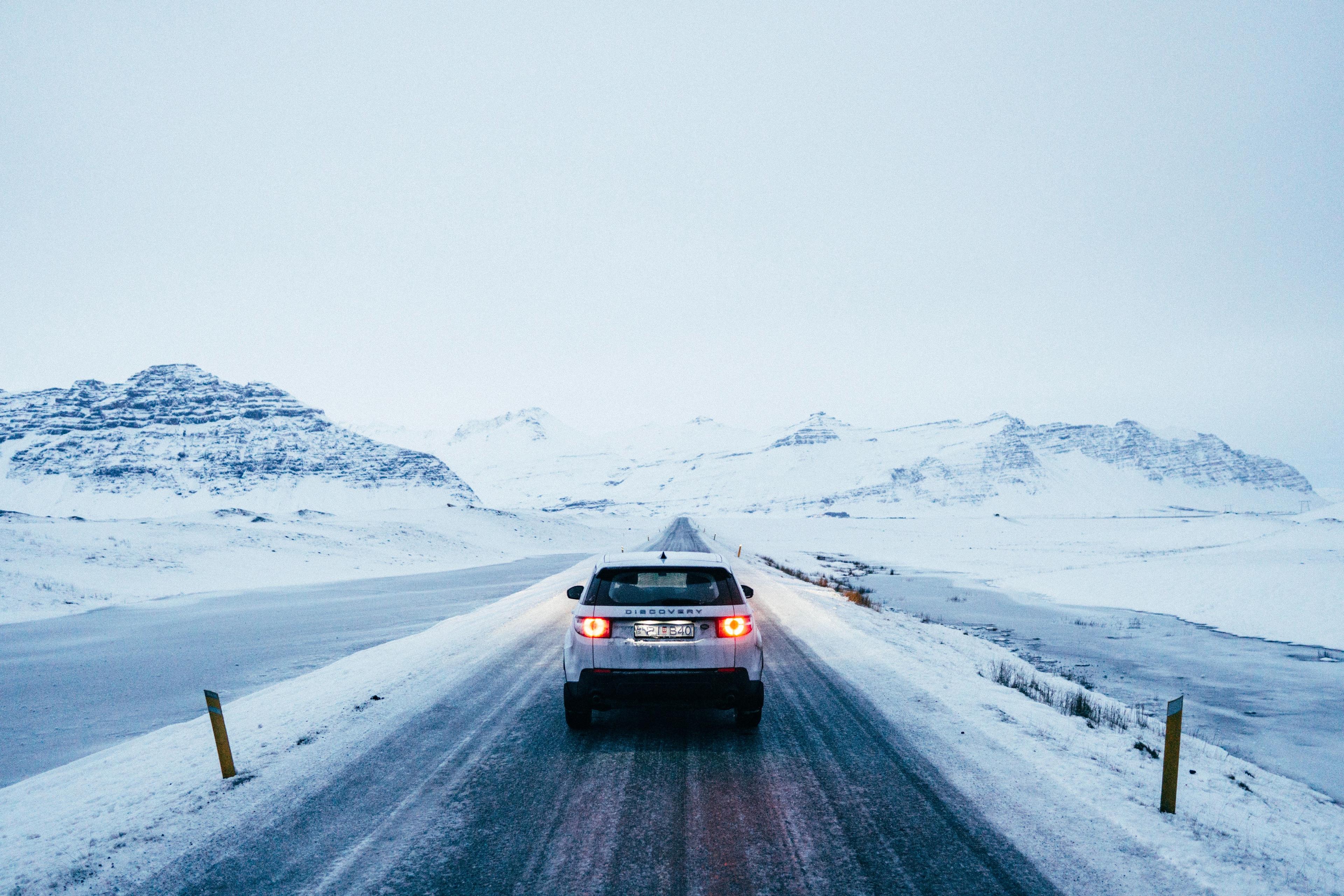 Experts Share What to Do If Your Car BreaksDown in the Cold Weather