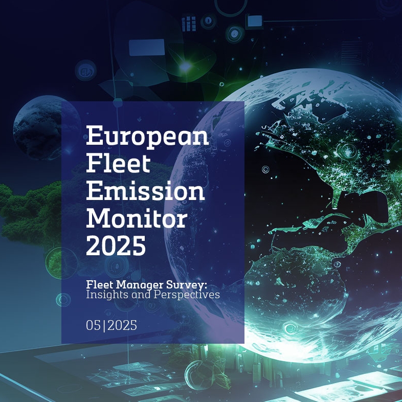 Frau am Telefon mit blonden Harren schaut aus dem Fenster