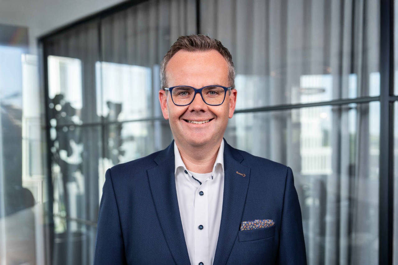 Portraitbild von Florian Jacke 