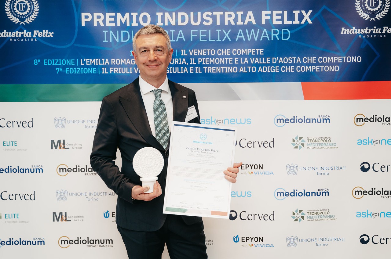 Marco Girelli con il Premio Industria Felix 2026