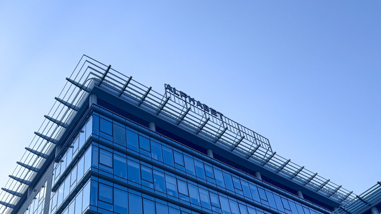 Kontakt Alphabet Polska